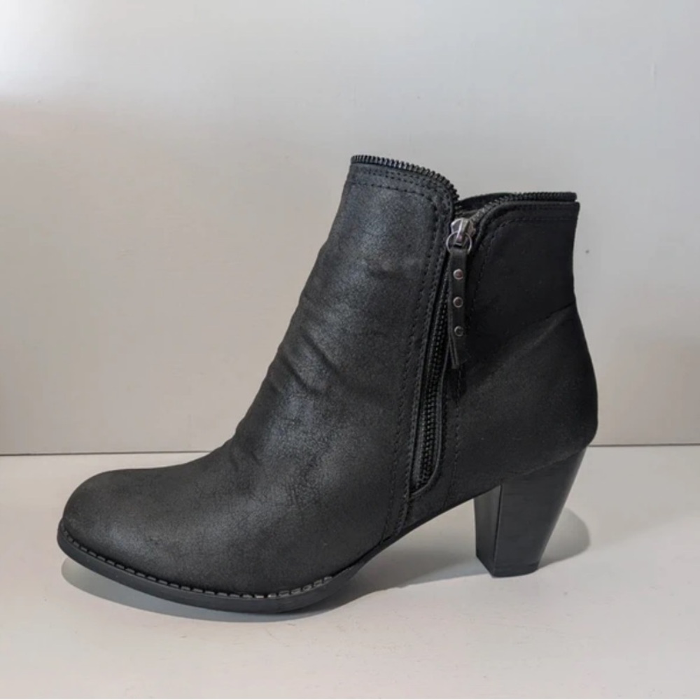 JustFab Black Side-Zip Ankle Bootie with Block Heel